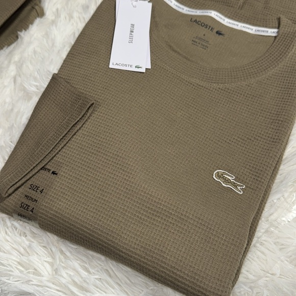 🐊Lacoste NWT Men's Waffle Knit Lounge light brown Crew Neck Shirt MSRP$60. - Picture 4 of 4